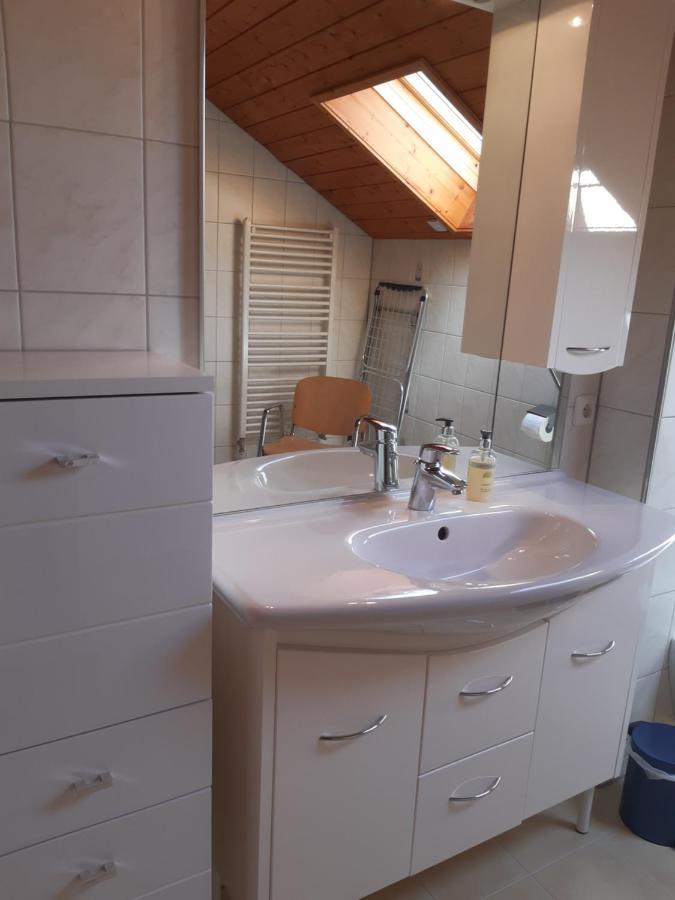 Rosanna Apartment เอค ภายนอก รูปภาพ